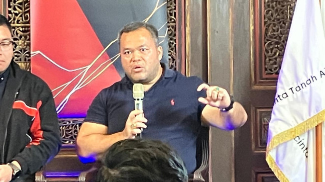 Kemenaker siapkan platform untuk pencari kerja. [FT News]